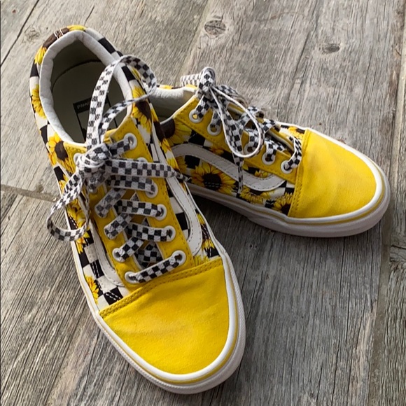 customs sunflowers old skool